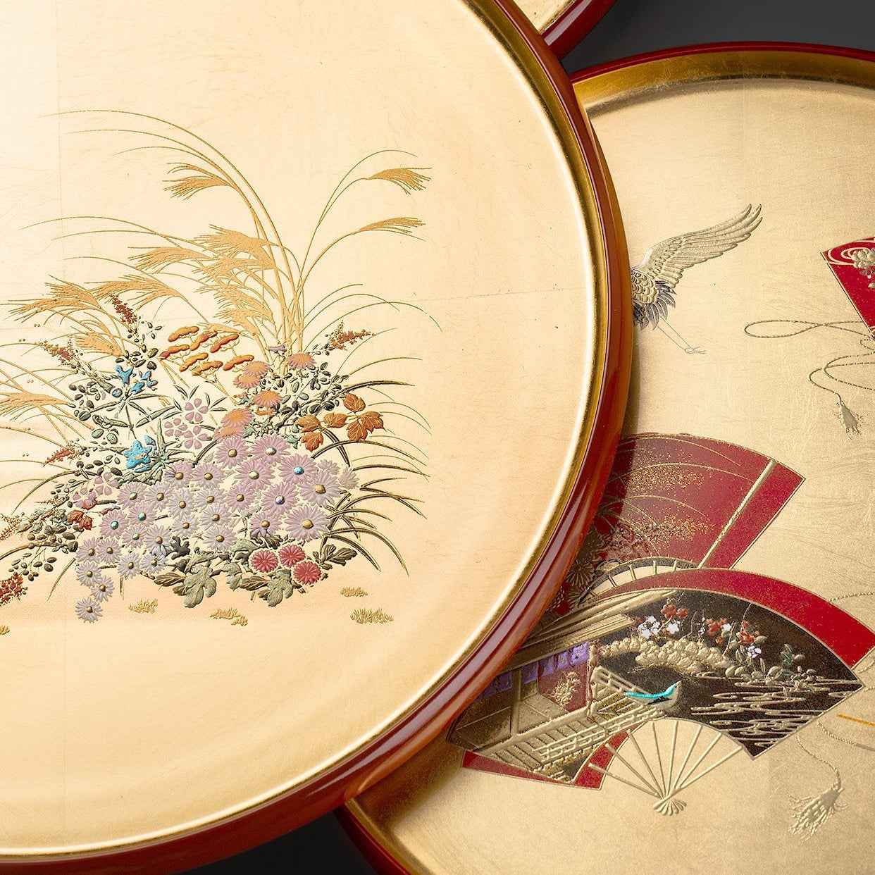 Yamanaka Shikki Gold Foil Round Tray