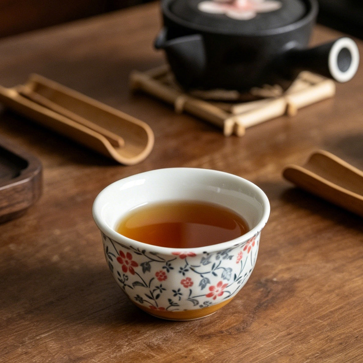 Lot de cinq tasses à thé en céramique Hatsuichi Mino Ware Usuzakura