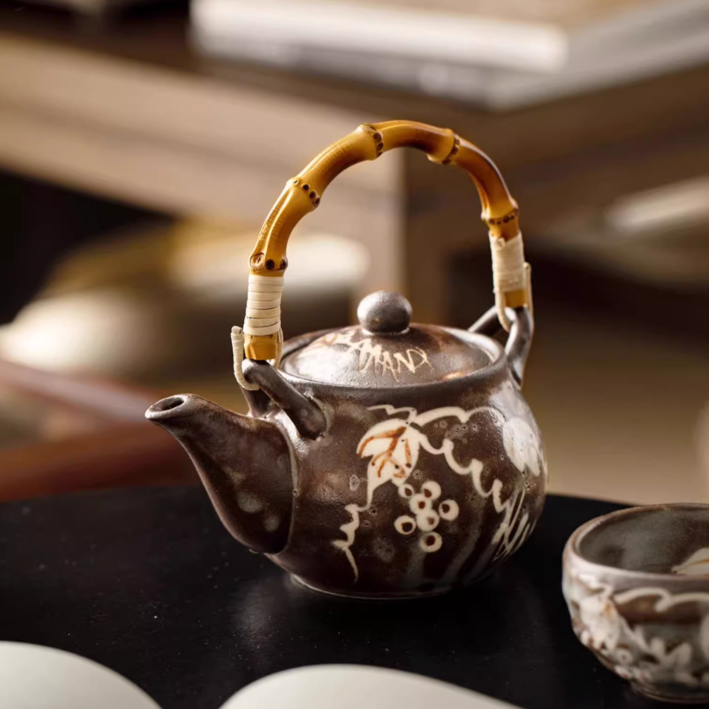 Shino Ware Haruaki Tea Set