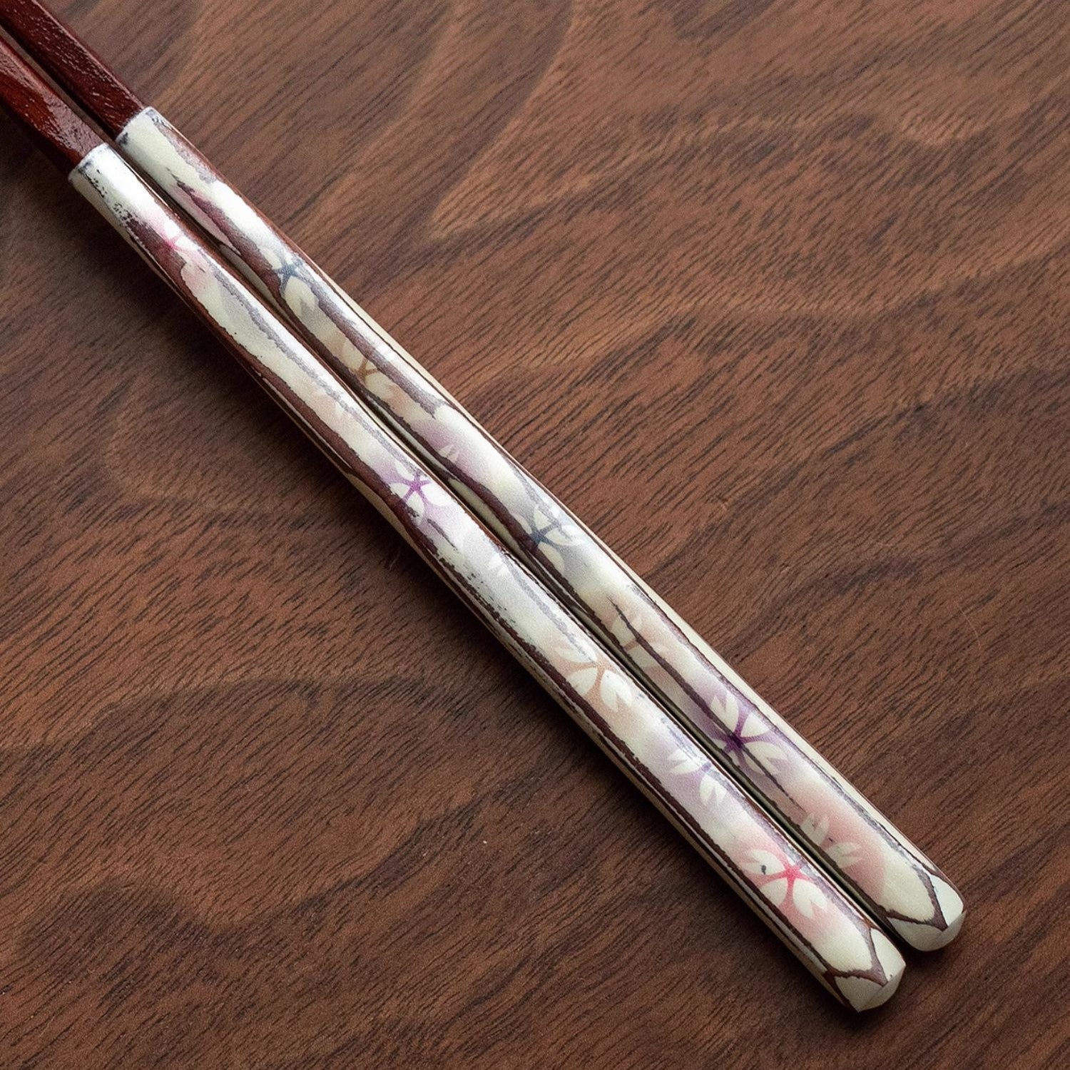 ISHIDA Handcrafted Sazanami Sakura Couple Chopsticks
