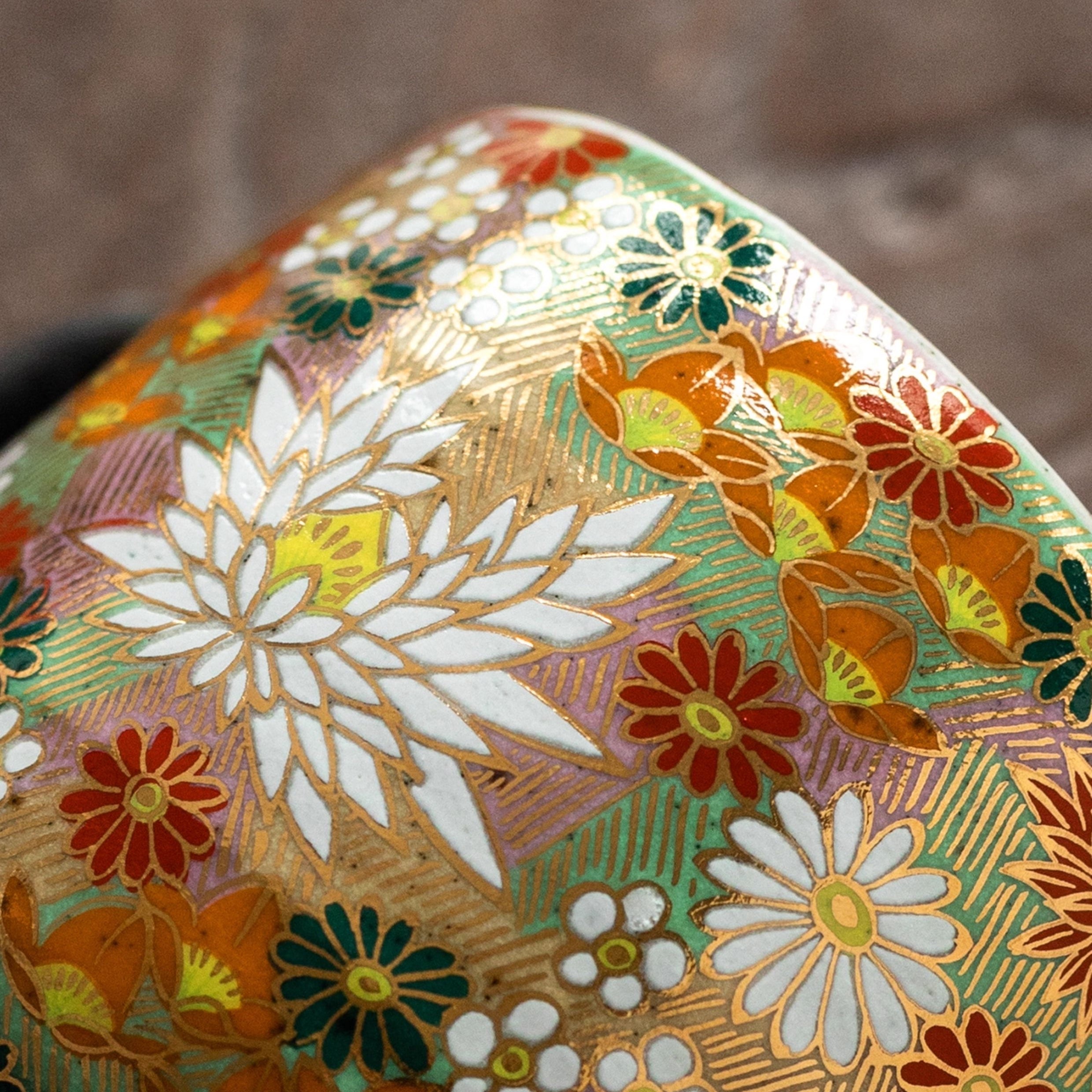 Kutaniyaki Handcrafted Hana Kinpaku & Neko no Yoru Ceramic Mug Collection