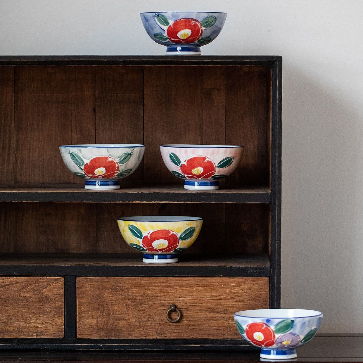 Hatsuichi Mino Ware Handcrafted Floral Bowl Set of Five