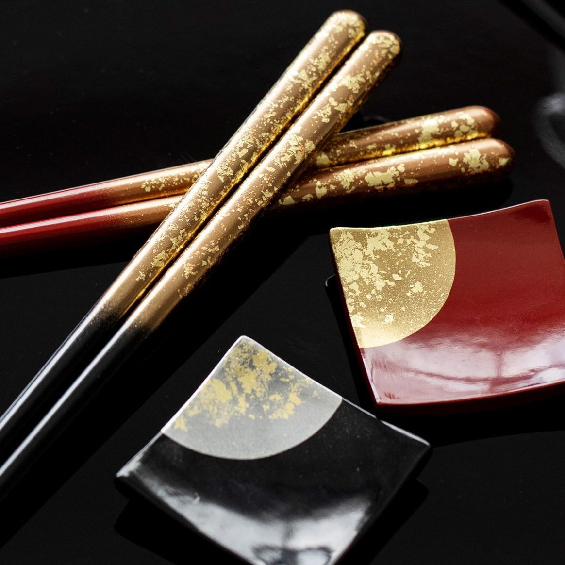 ISSOU Auspicious Clouds Japanese Handcrafted Wooden Chopsticks Wedding Gift Set