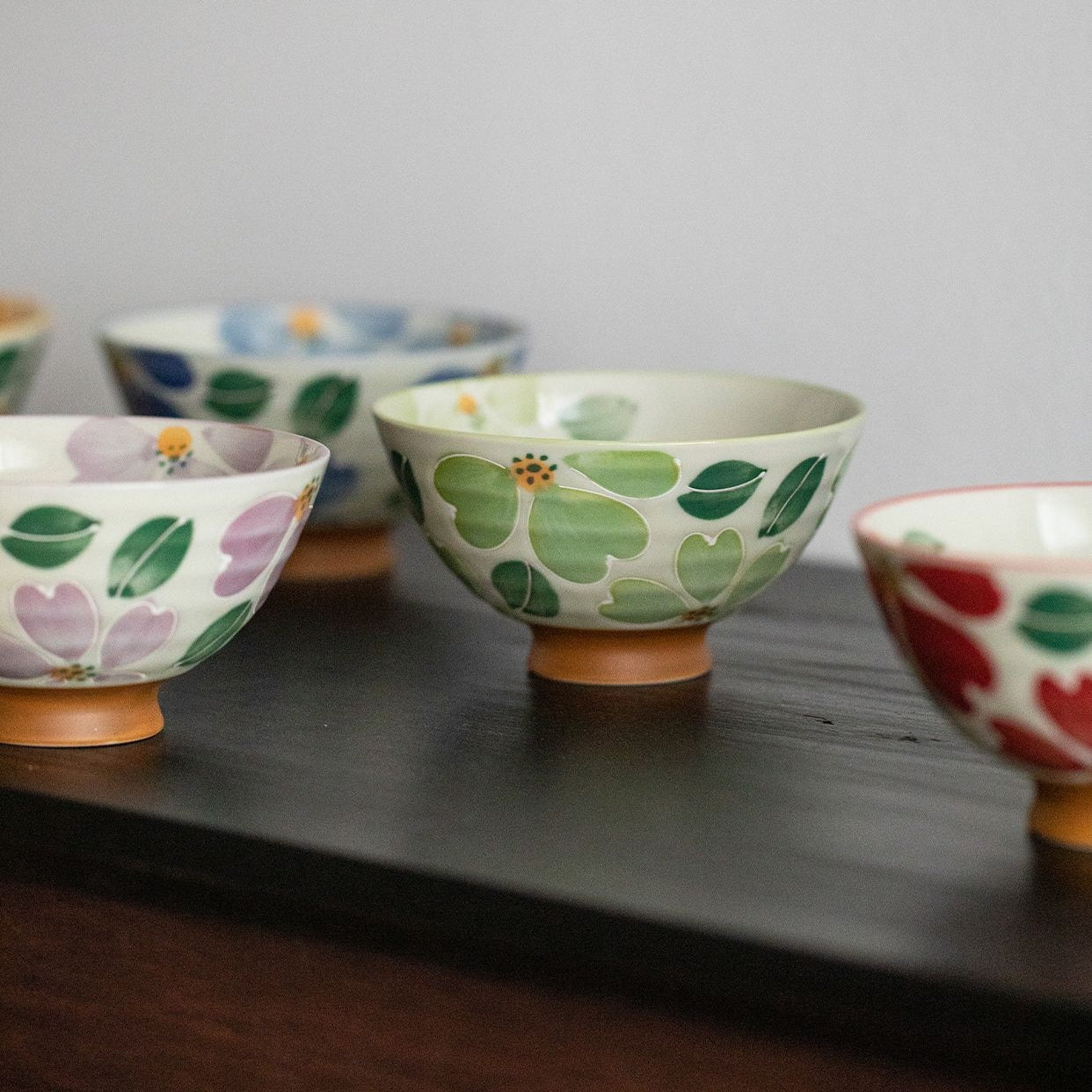 Hatsuichi Mino Ware Handcrafted Saie Sakura Rice Bowl Set of Five