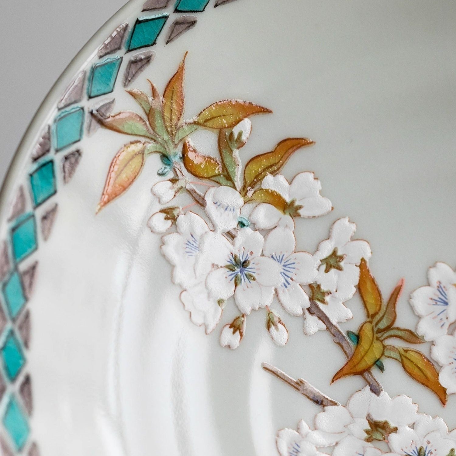 Kutaniyaki Sakurabana Hibari Ceramic Plate Set of Five