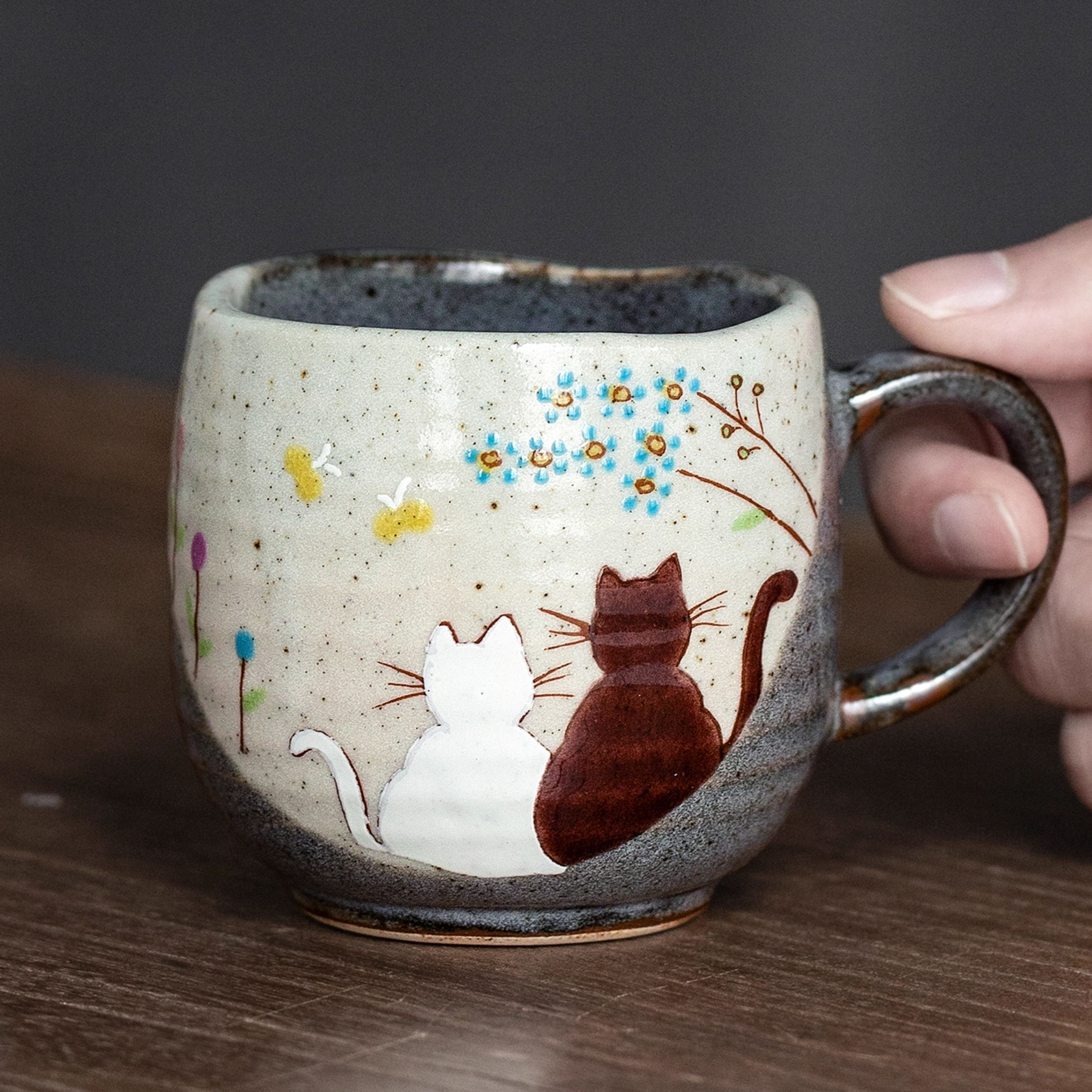 Kutaniyaki Handcrafted Hana Kinpaku & Neko no Yoru Ceramic Mug Collection