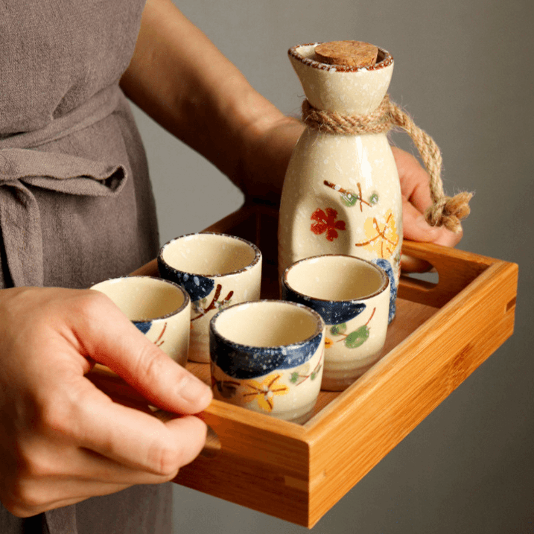 SAKE SET - Japanese Nostalgic Style | Ceramic Bottle & Cups
