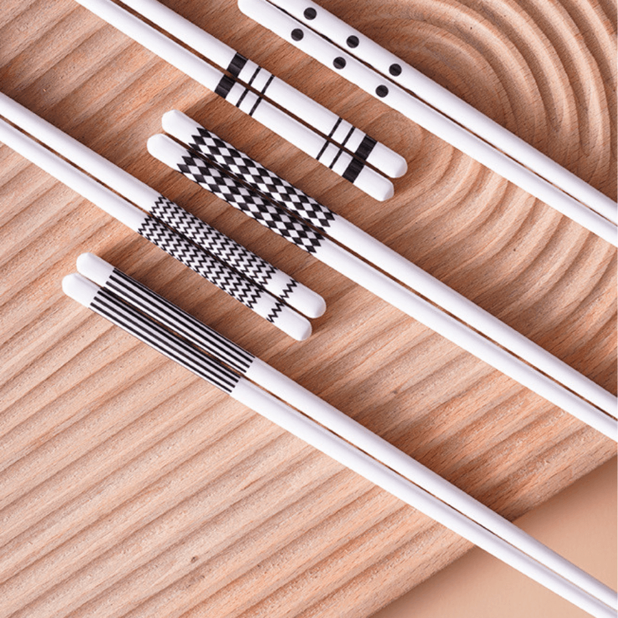 Oriental Ceramic Utensil Set With Shamoji (Rice Paddle) - MASU