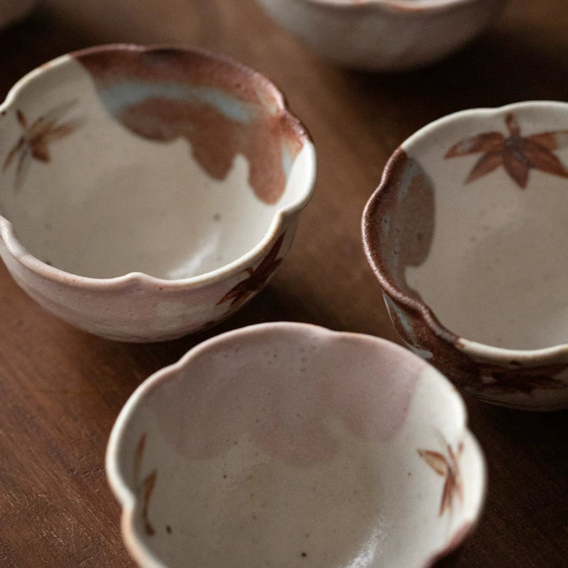 Ensemble de cinq bols Kobachi en céramique fait à la main Momiji de Shino Ware