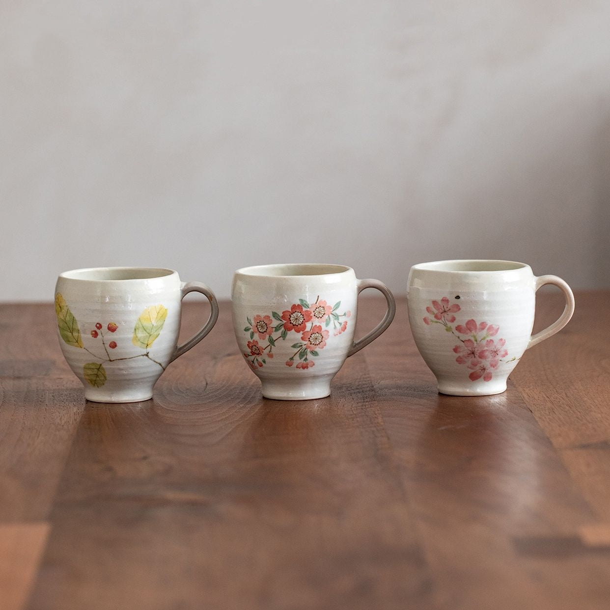 Hatsuichi Mino Ware Kiyohana Ceramic Mug Collection