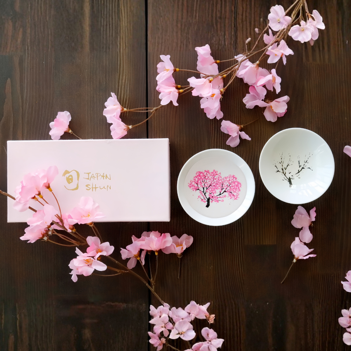 Mino Ware Thermochromic Cold Bloom Sakura Sake Cup Set - MASU