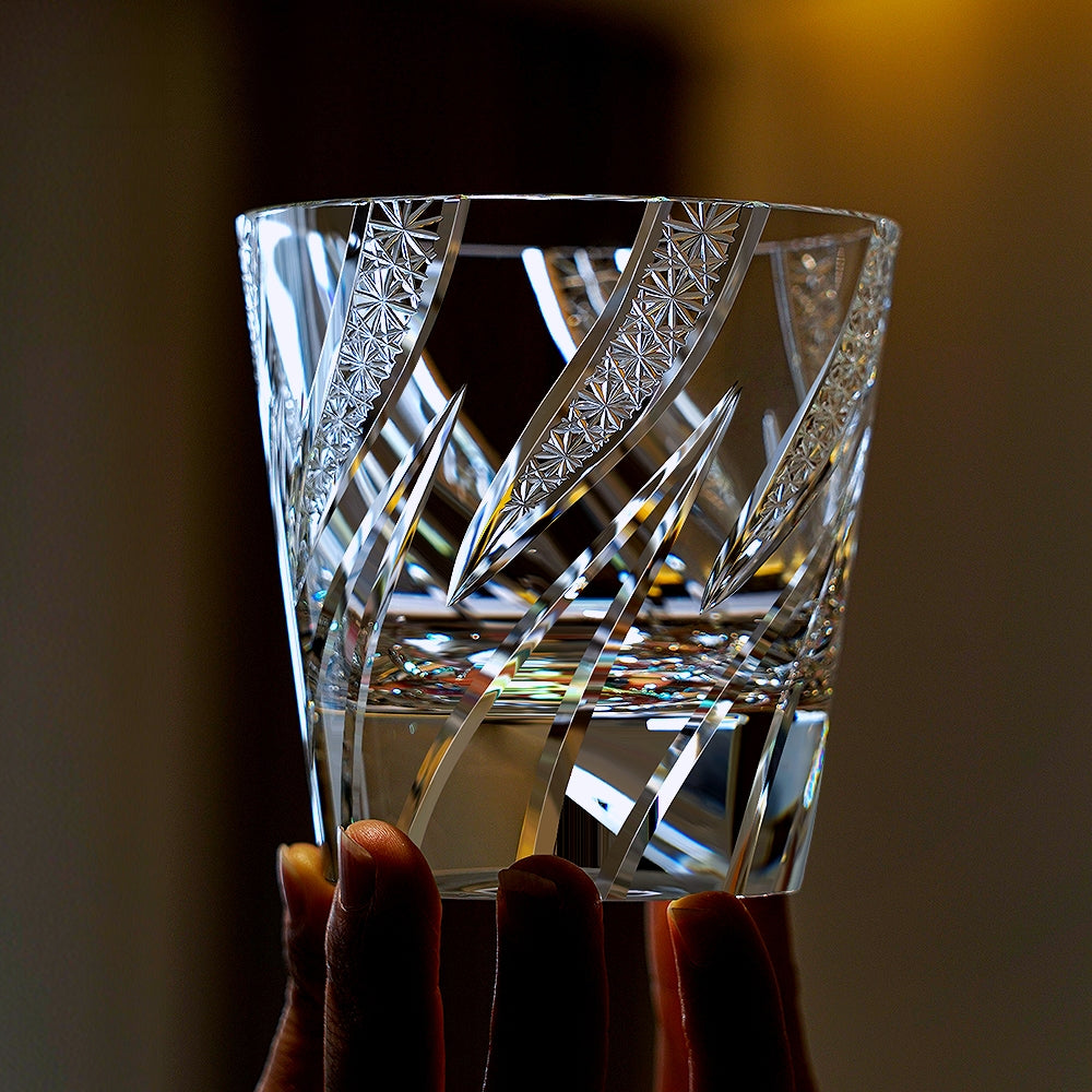 Verre à whisky en cristal iridescent Ryusei fait main Edo Kiriko avec coffret en bois