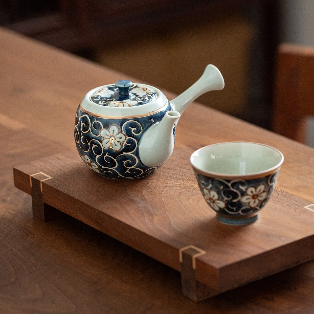 Arita Ware Handcrafted Karakusa Kikyo Teaware Collection