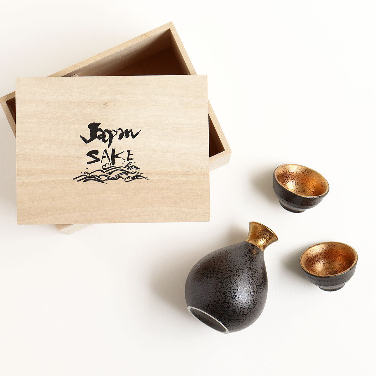 Jinpo Handcrafted Kinsai Gold Ochoko Sake Set with Wooden Box - MASU