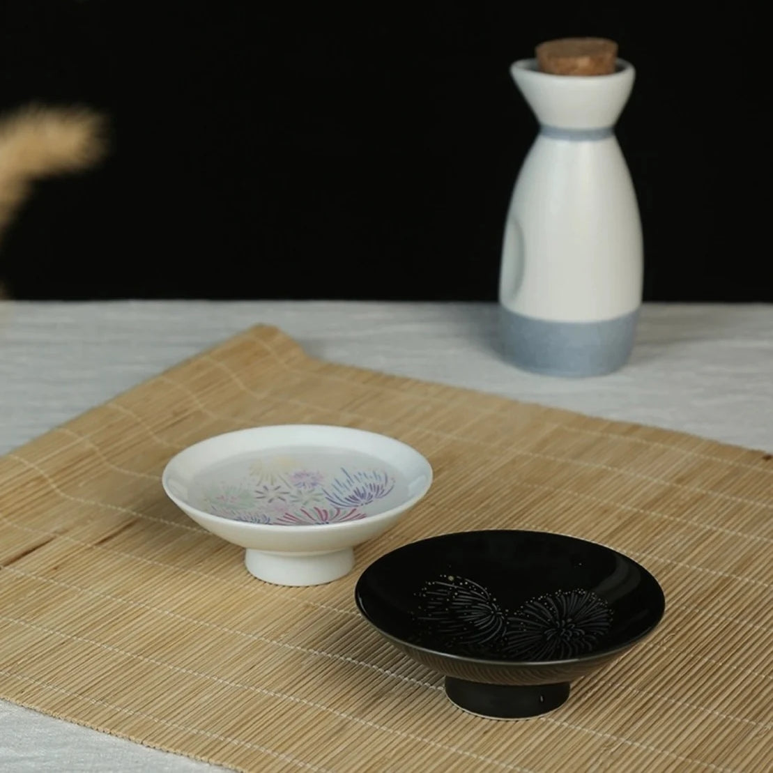 Ensemble de tasses à sake à fleurs froides thermochromiques Hanabi en Mino Ware