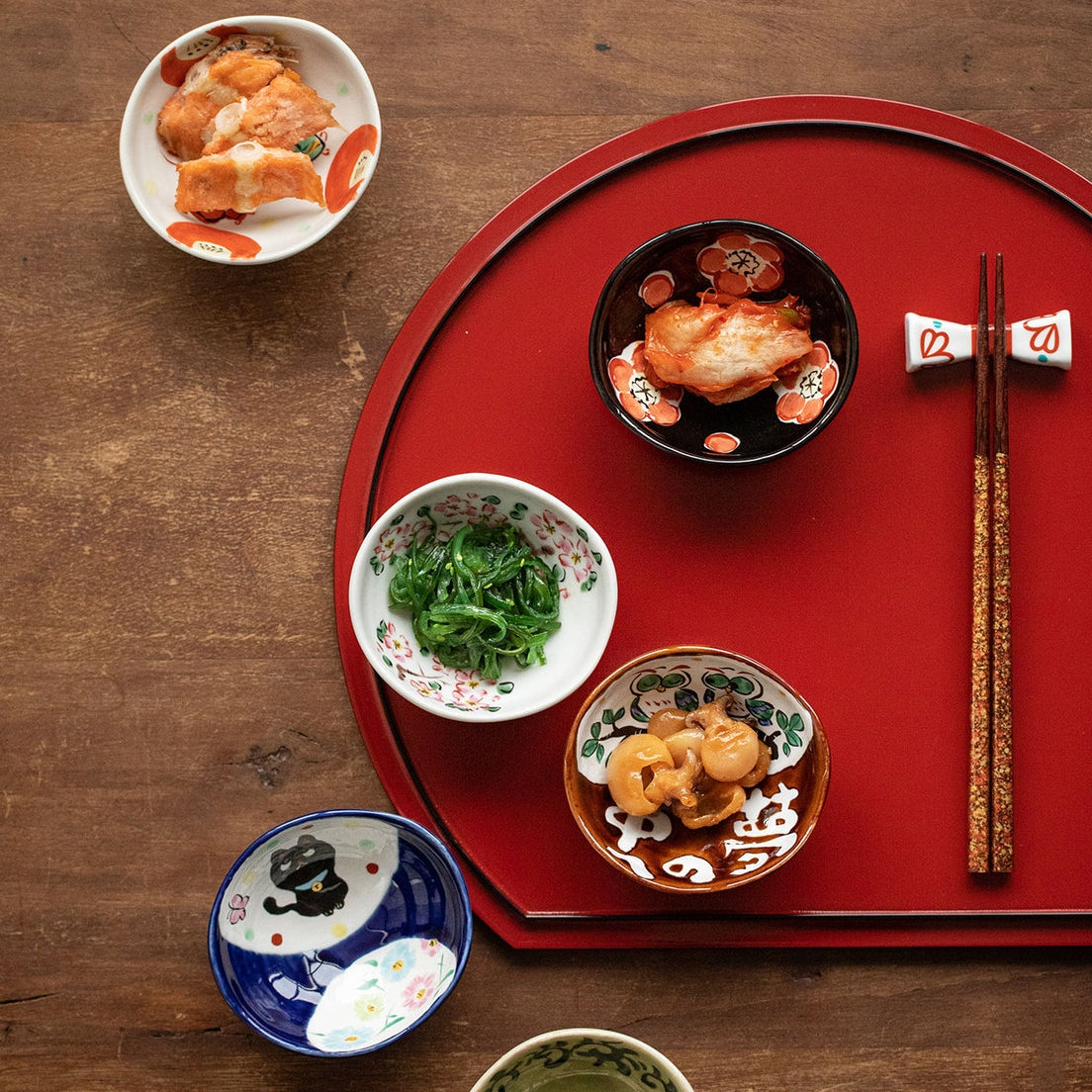 Ensemble de six bols Kobachi en céramique Ryochen Keshiki de Mino Ware avec boîte en bois