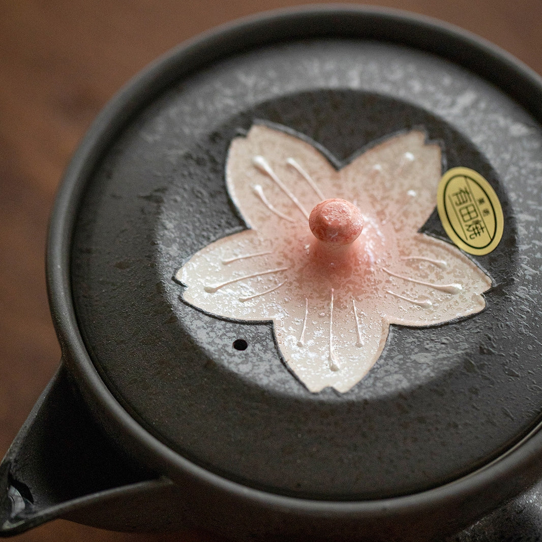 Ensemble de thé en céramique Yohen Sakura fait à la main de Arita Ware avec boîte en bois