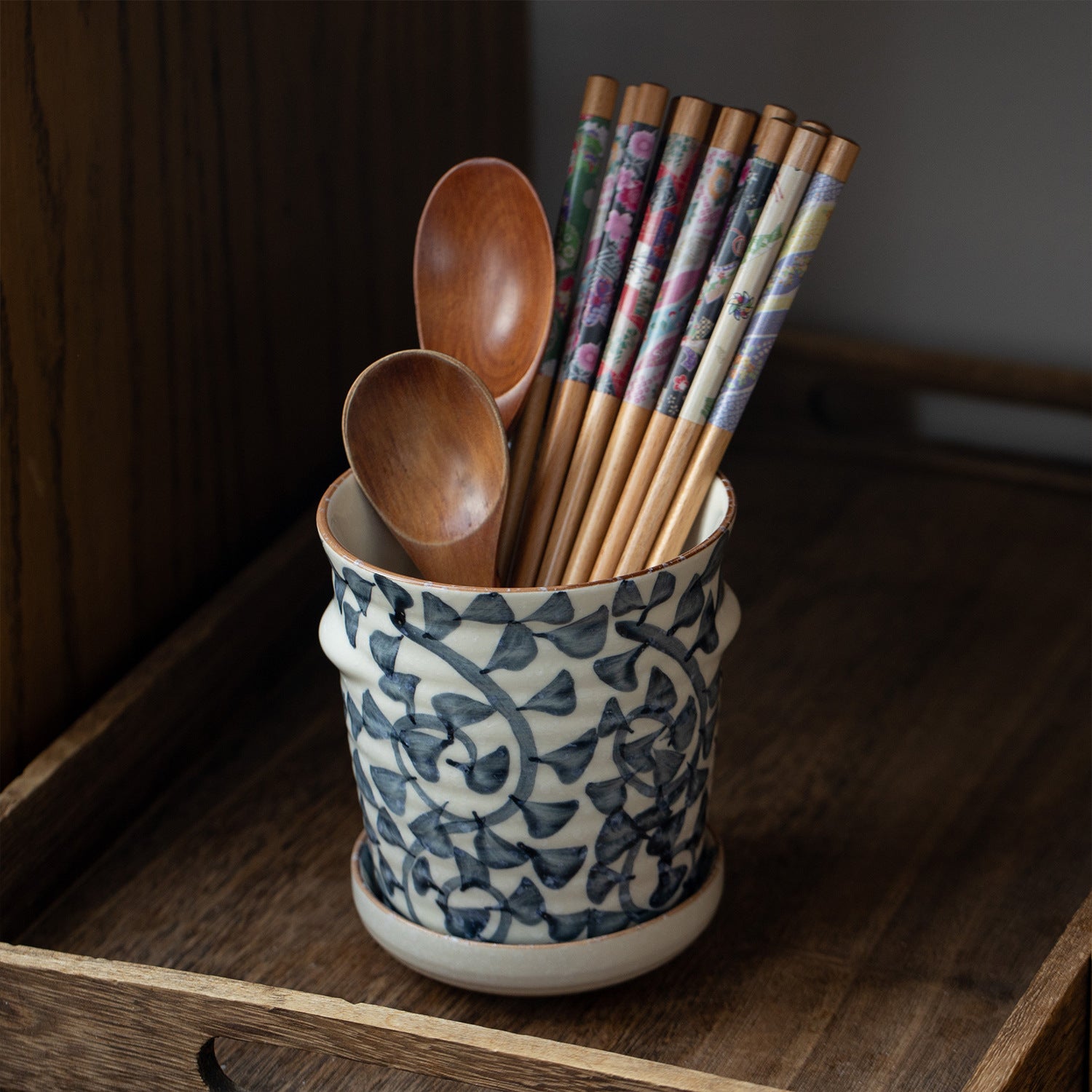 Mino Ware Kisetsu no Kurashi Handcrafted Ceramic Chopstick Holder