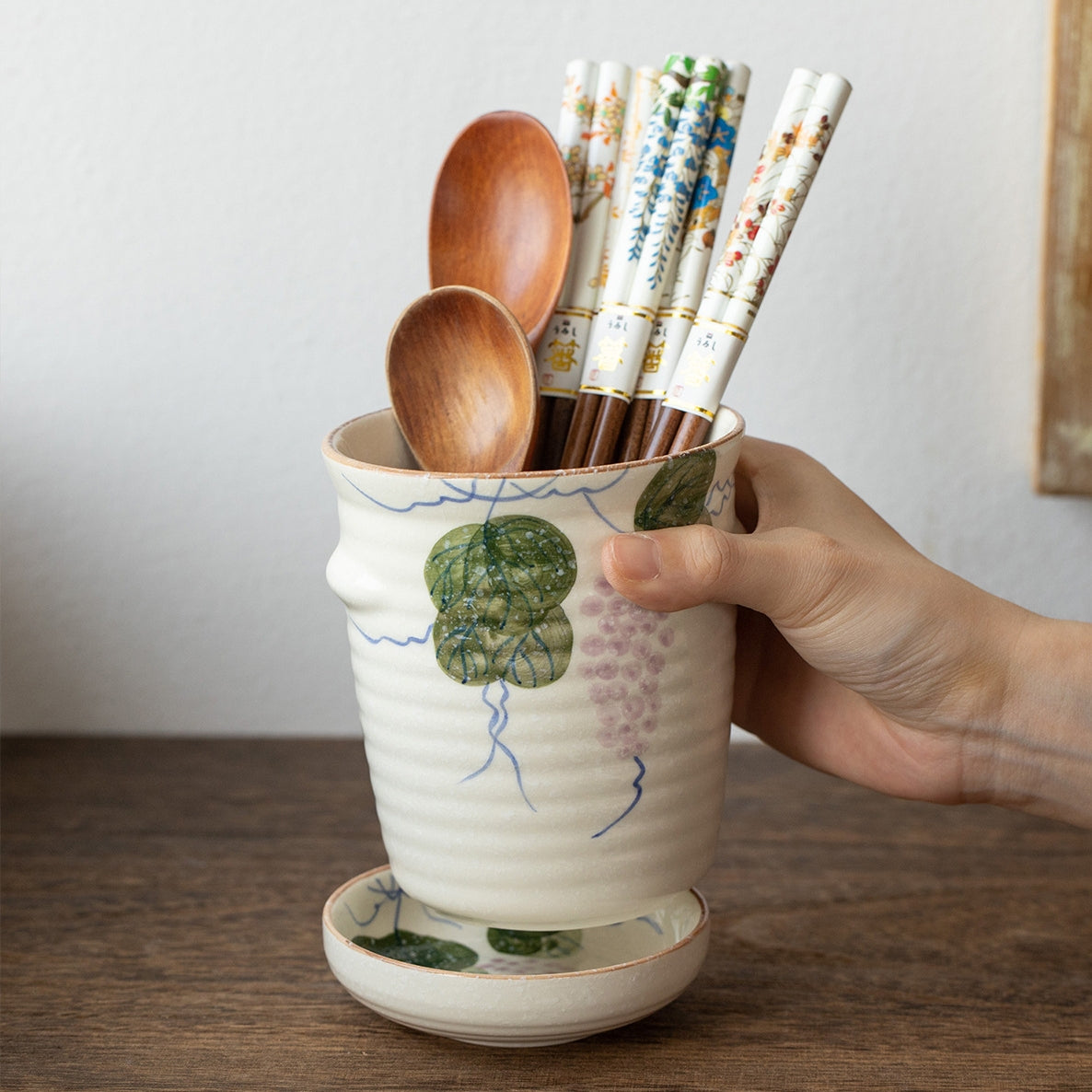 Mino Ware Kisetsu no Kurashi Handcrafted Ceramic Chopstick Holder