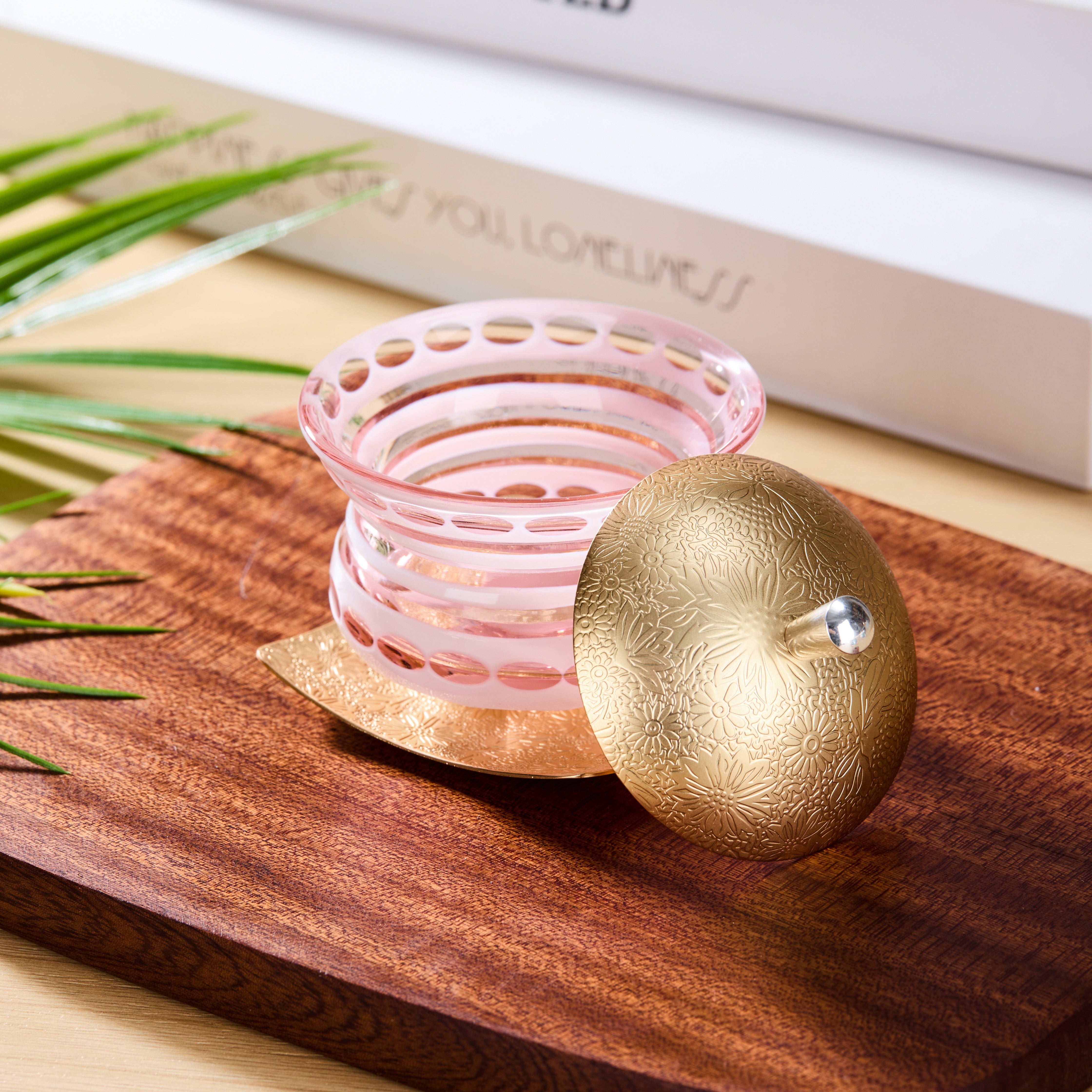 Edo Kiriko Chimi Washokki Lidded Glassware Collection