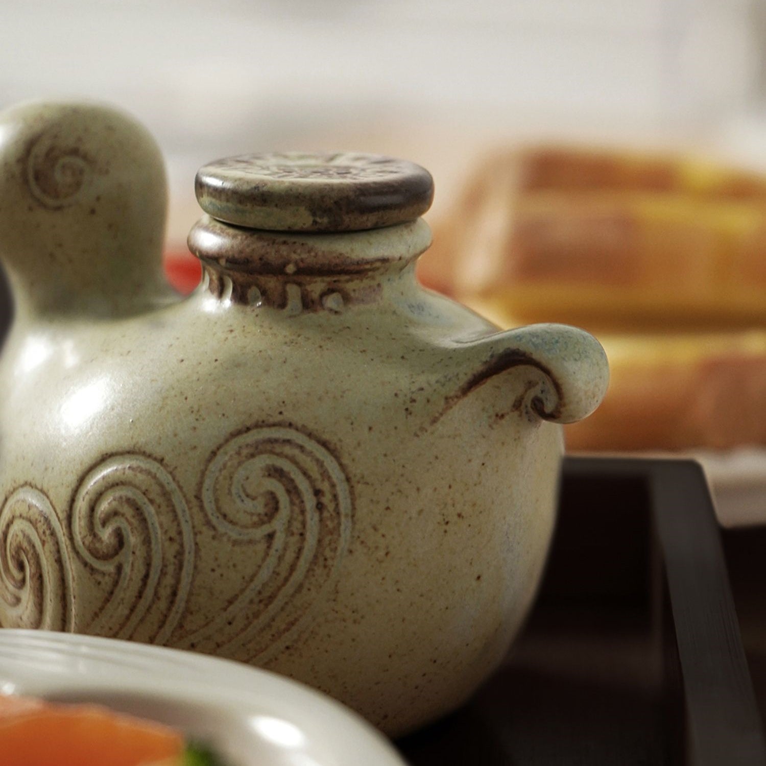 Seto Ware Handcrafted Duck-Shaped Soy Sauce Dispenser