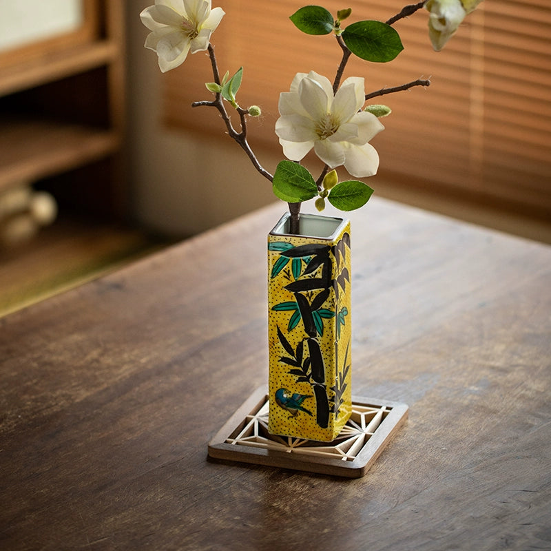 Kutaniyaki Handcrafted Take-Kage Suzume Vase