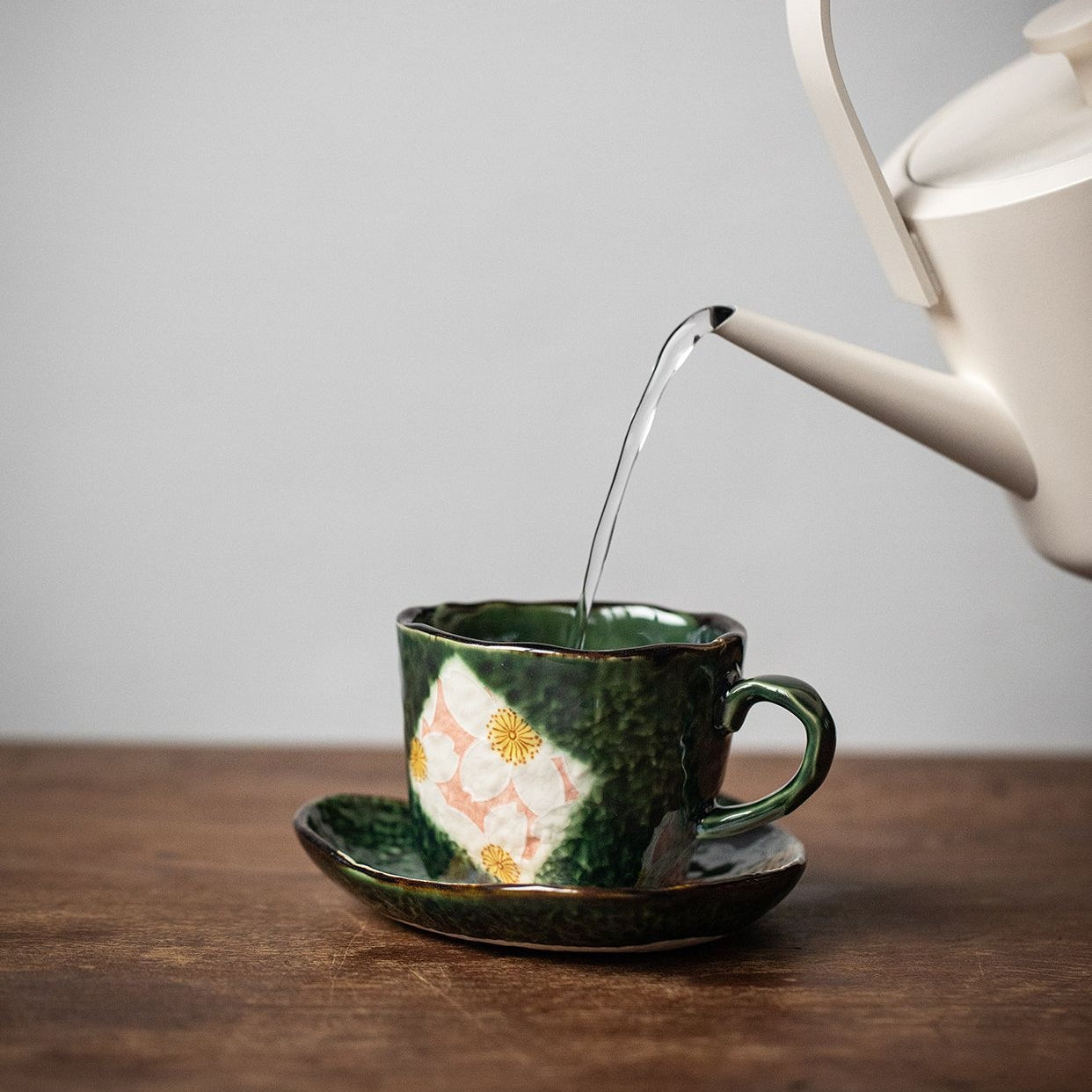 Hatsuichi Mino Ware Handcrafted Oribe Sakura Ceramic Coffee Cup/Saucer Set