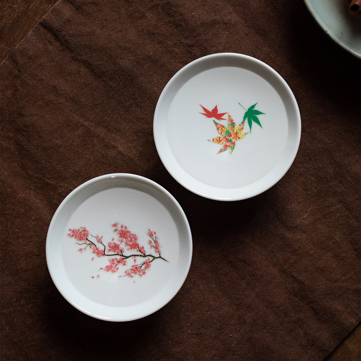 Ensemble de tasses à thé à fleurs chaudes thermochromiques Sakura Momiji en Mino Ware