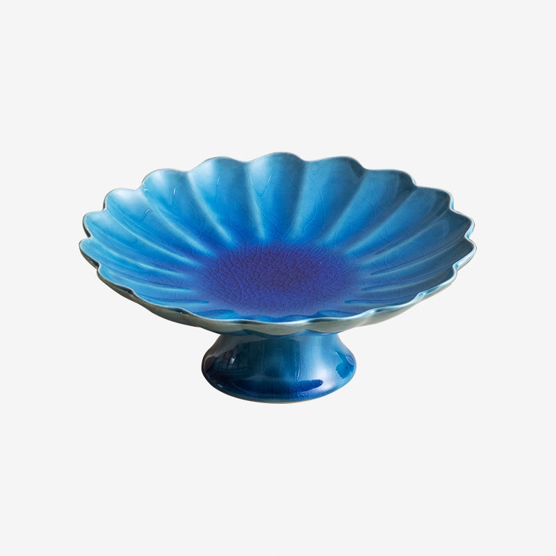 Hatsuichi Mino Ware Kiku Footed Plate Collection