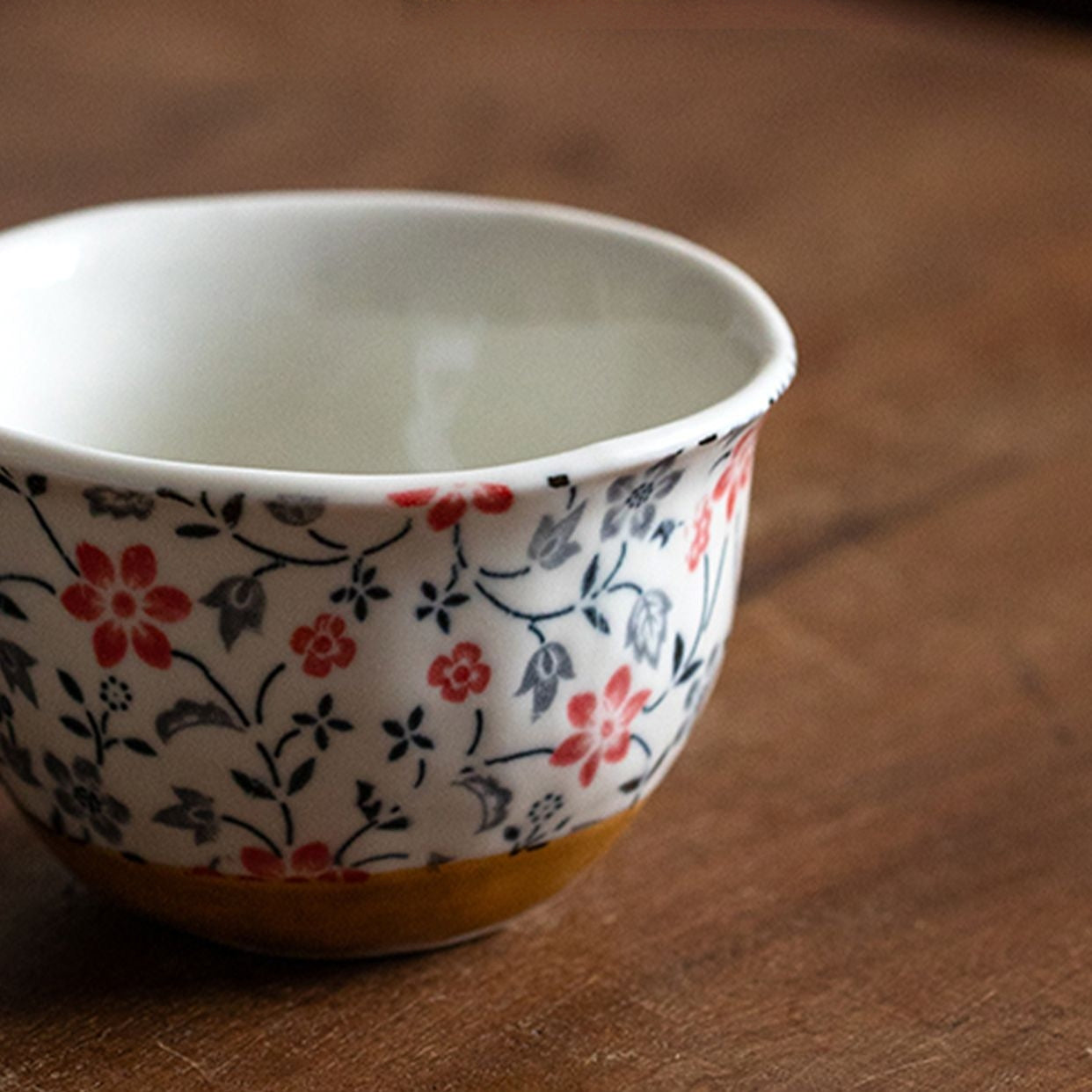 Lot de cinq tasses à thé en céramique Hatsuichi Mino Ware Usuzakura