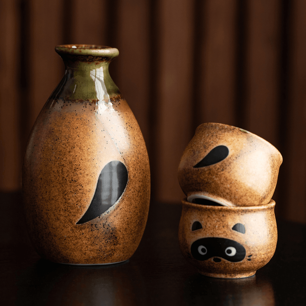 Japanese Ceramic Tanuki (Raccoon) Sake Set MASU